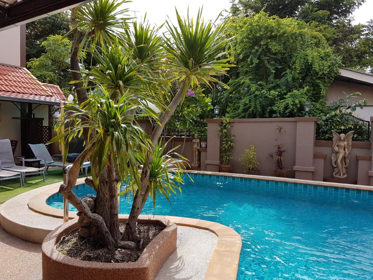 Mai Thai Guest House Khon Kaen Bagian luar foto
