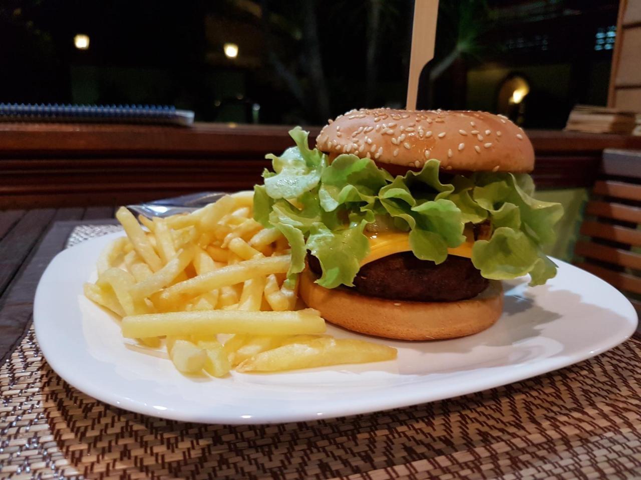 Mai Thai Guest House Khon Kaen Bagian luar foto